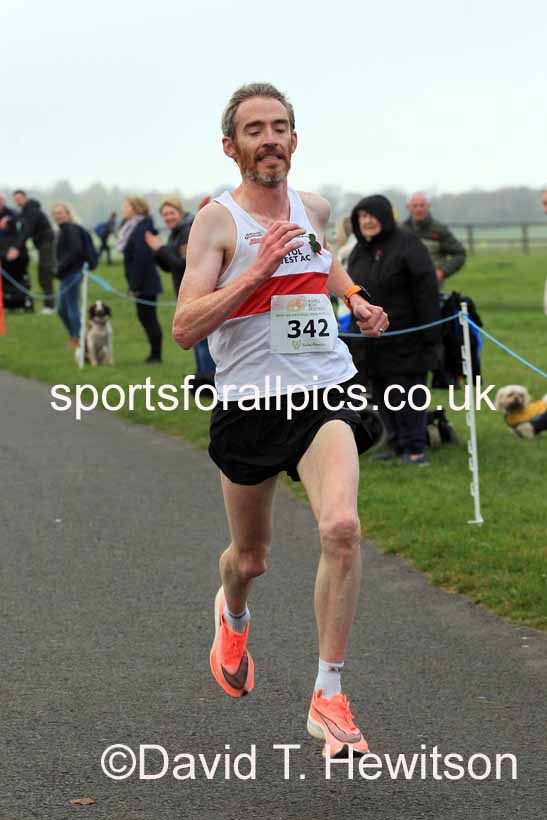 Senior Mens and Senior Womens 2022 Heaton Memorial 10k Road Race, Newcastle Town Moor.  Photo: David T. Hewitson/Sports for All Pics